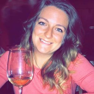 Meet your Posher, Lydia